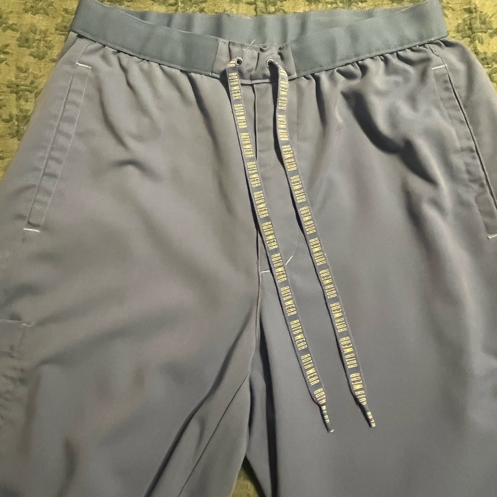 Rothwear by Med Couture men’s ceil blue scrub pants. Size medium